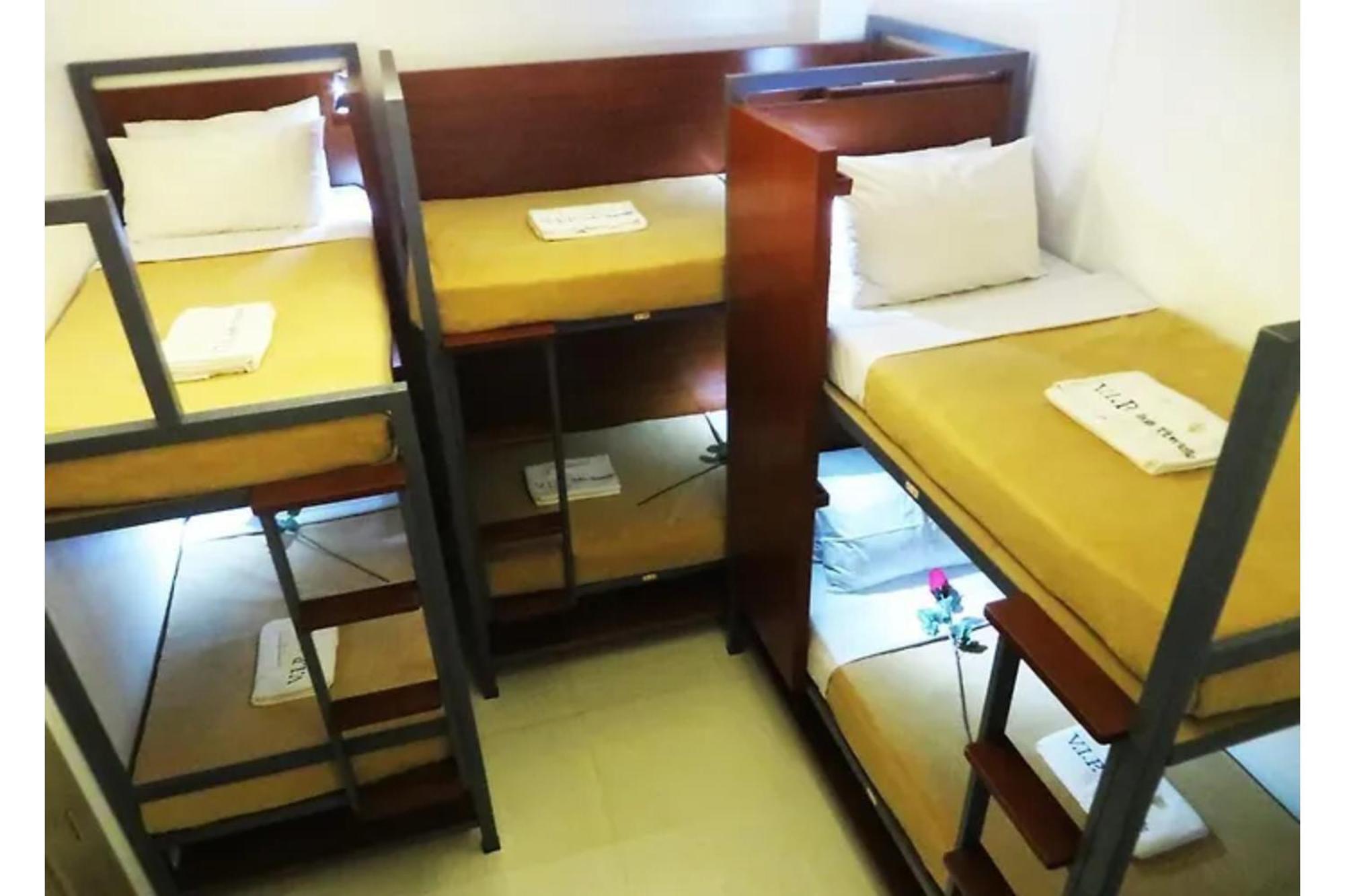 Townhouse Oak Vip Suites, Near Pnr Pasay Evangelista, Makati Manila ماكاتي المظهر الخارجي الصورة