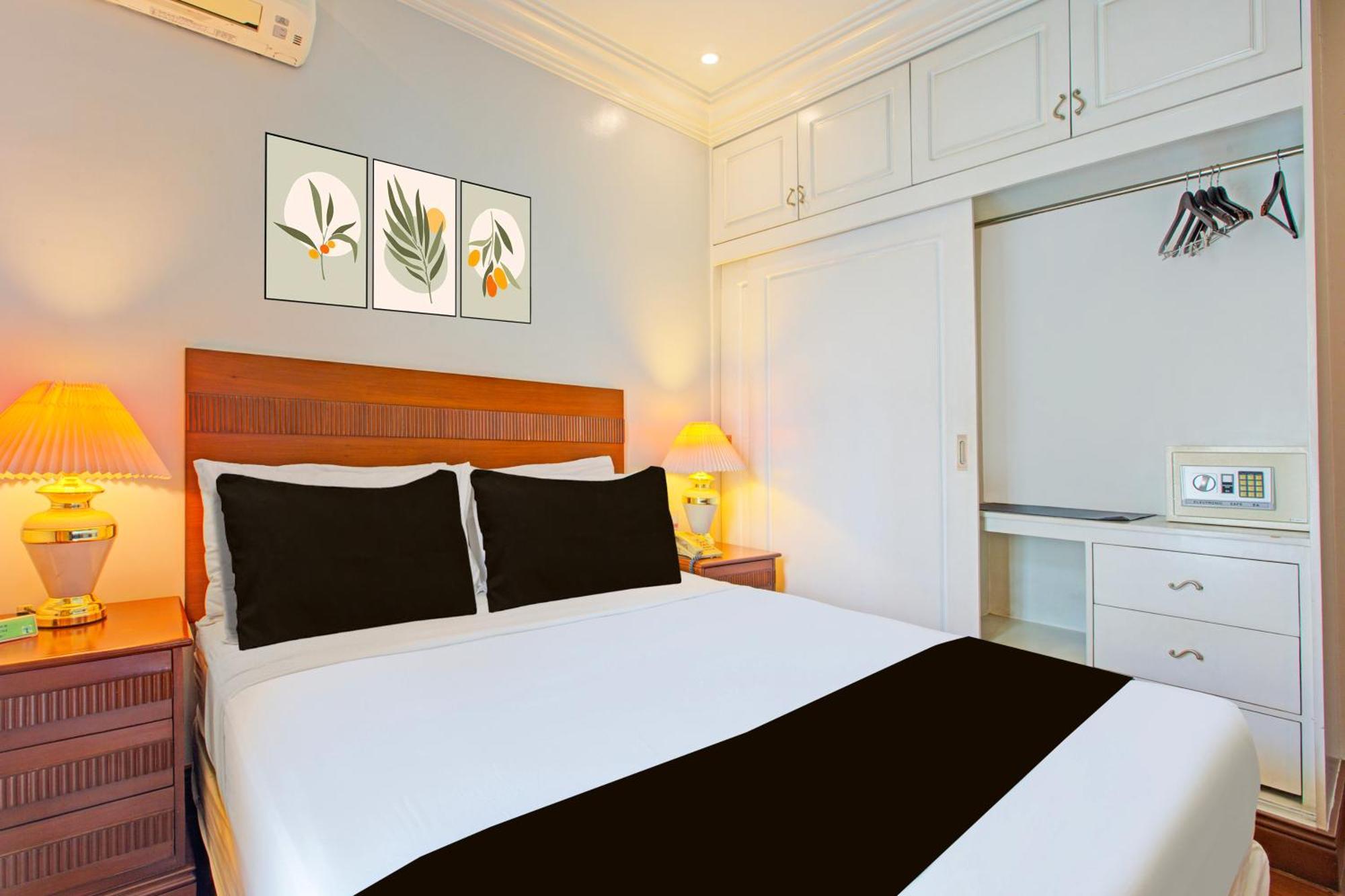 Townhouse Oak Vip Suites, Near Pnr Pasay Evangelista, Makati Manila ماكاتي المظهر الخارجي الصورة