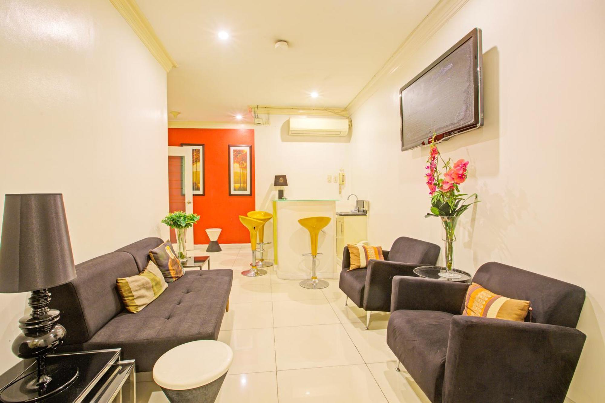 Townhouse Oak Vip Suites, Near Pnr Pasay Evangelista, Makati Manila ماكاتي المظهر الخارجي الصورة
