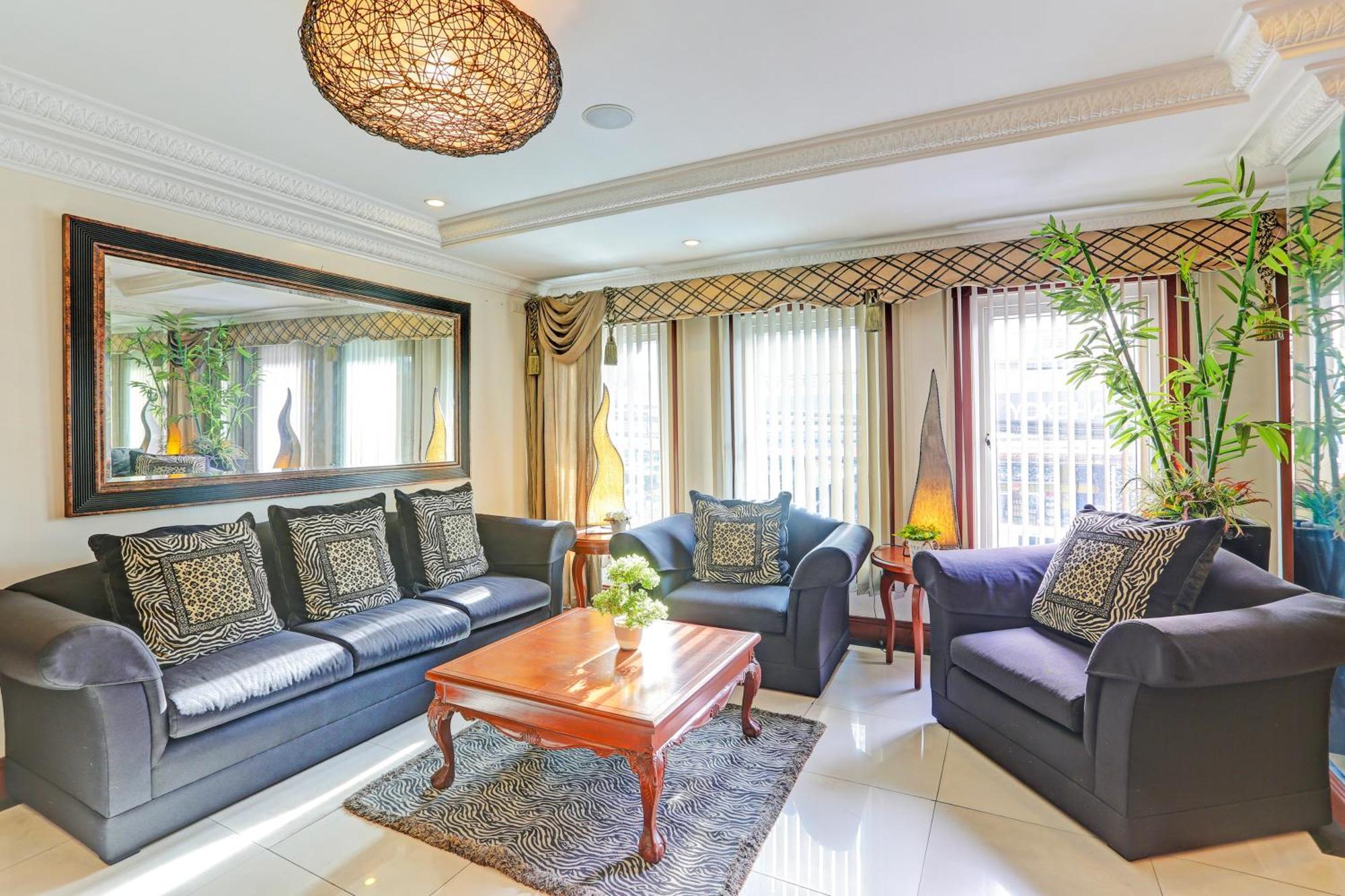 Townhouse Oak Vip Suites, Near Pnr Pasay Evangelista, Makati Manila ماكاتي المظهر الخارجي الصورة