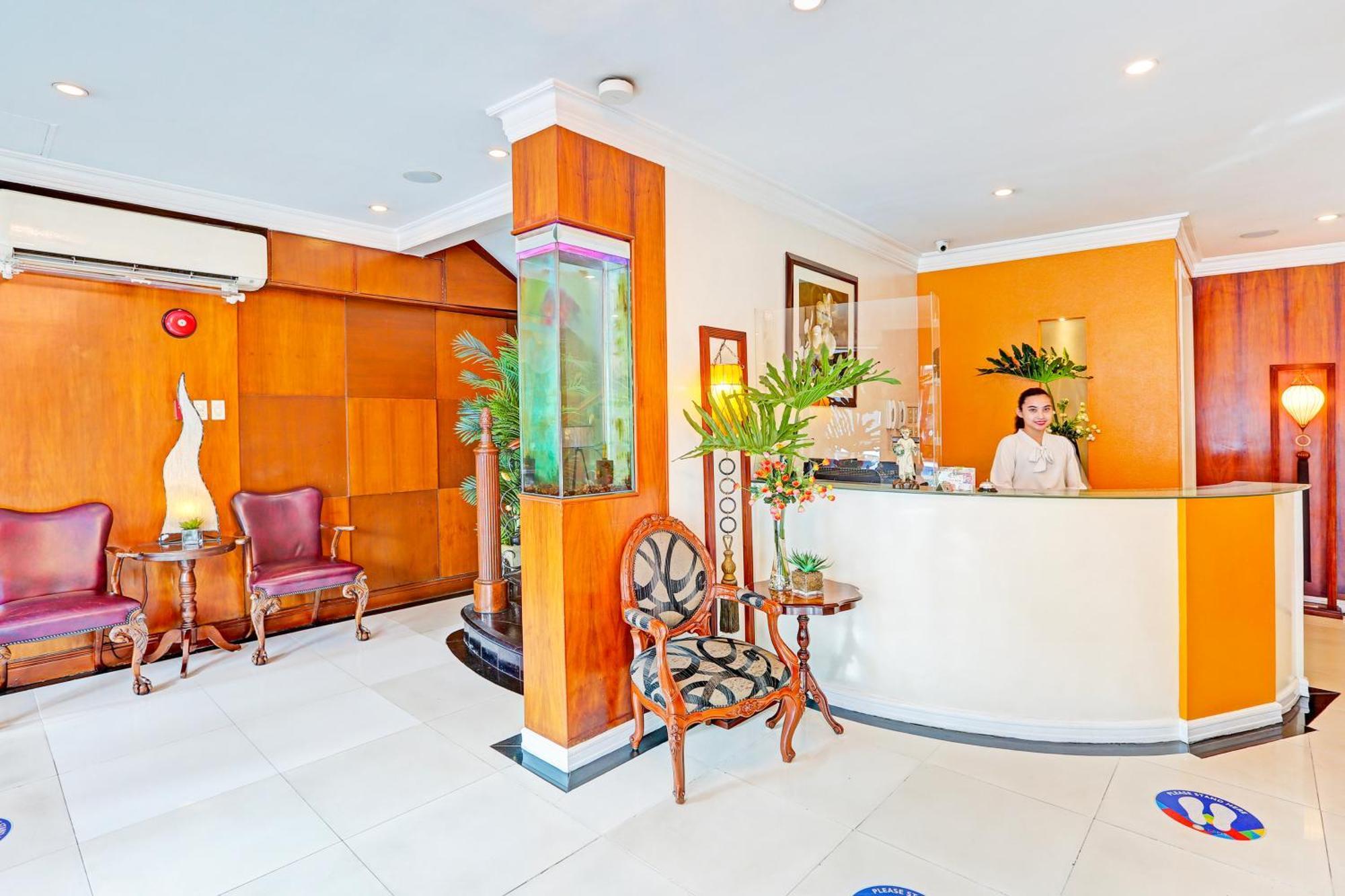 Townhouse Oak Vip Suites, Near Pnr Pasay Evangelista, Makati Manila ماكاتي المظهر الخارجي الصورة